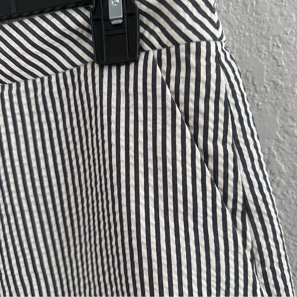 J.Crew Striped Seersucker Pencil Skirt Size 4 - Picture 4 of 11